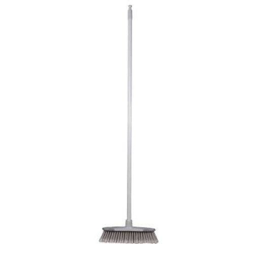 CTH 718 DRAIN BROOM W/WOODEN HDL